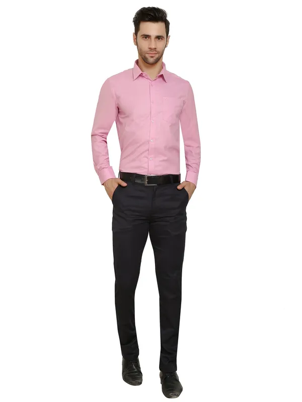 Pink_Classic_Cotton_Solid_Shirt_For_Men
