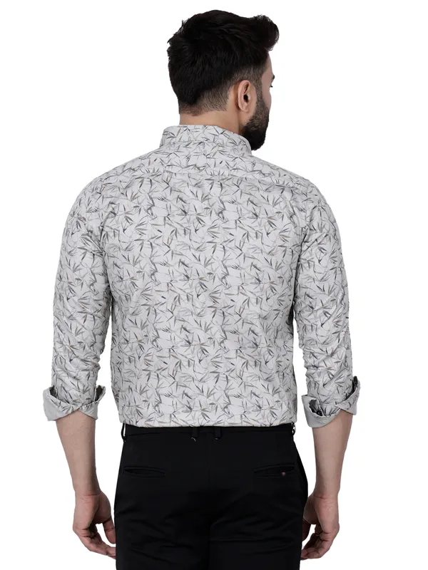 Light_Green_Leafy_Printed_Cotton_Abstract_Printed_Long_Sleeve_Cut_Away_Collar_Slim_Fit_Shirt