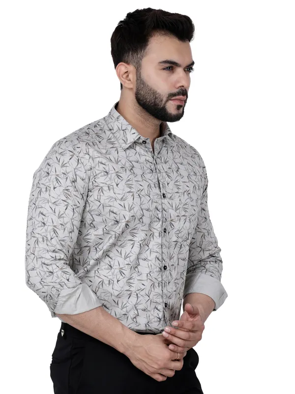 Light_Green_Leafy_Printed_Cotton_Abstract_Printed_Long_Sleeve_Cut_Away_Collar_Slim_Fit_Shirt