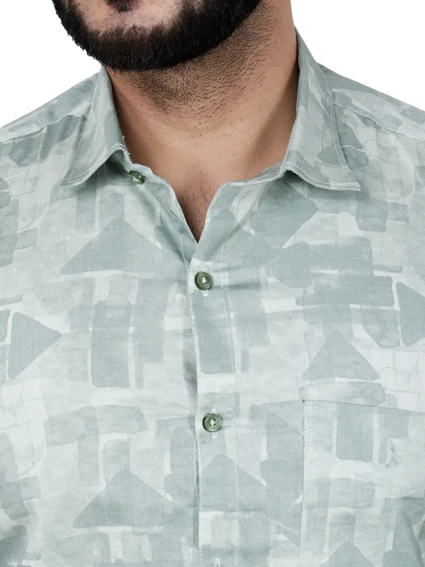 Airbrush_Green_Printed_Shirt