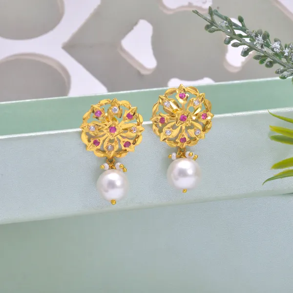 925_sterling_Silver_traditional_Earring_with_elegant_fresh_water_pearls