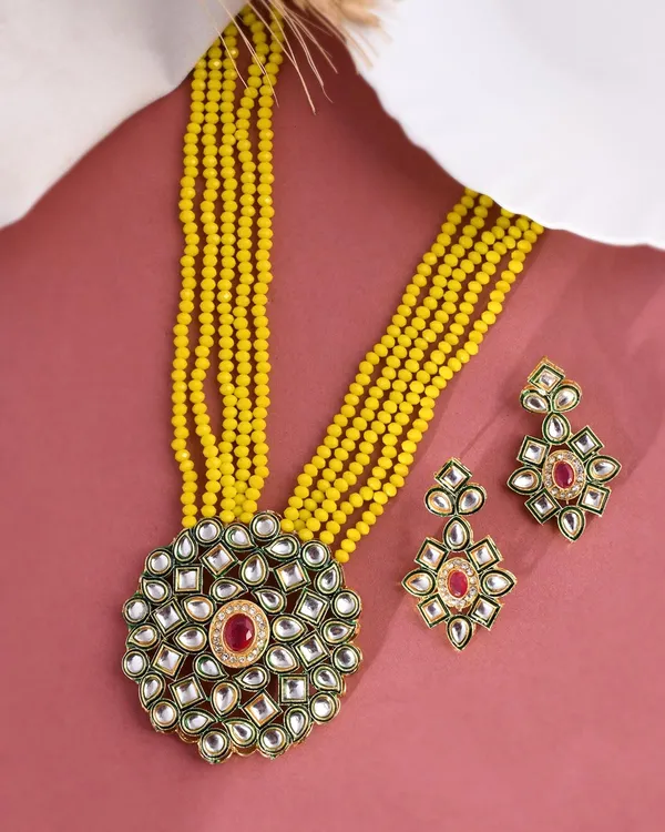 Yellow_Crystal_Shine_Beads_Ethnic_Kundan_Polki_Necklace_With_Earring_Set_For_Women_|_Gemstone_Jewellery_Set_For_Women_And_Girls