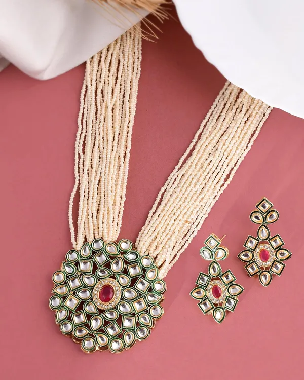 Green_Kundan_Necklace_With_Earring_Set_For_Women_|_Shine_Beads_Polki_Necklace_&_Earring_Set
