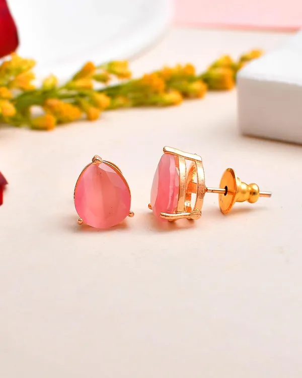 Gold_Plated_Oval_Shape_Stud_Earrings_For_Women_&_Girls_|_Lightweight_Fashion_Jewelry