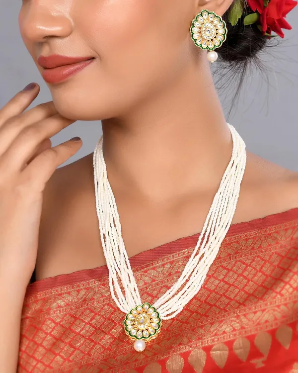Golden_Ethnic_Necklace_With_Earring_Set_For_Women_|_Ethnic_Shine_Beads_Polki_Necklace_With_Earring_Set