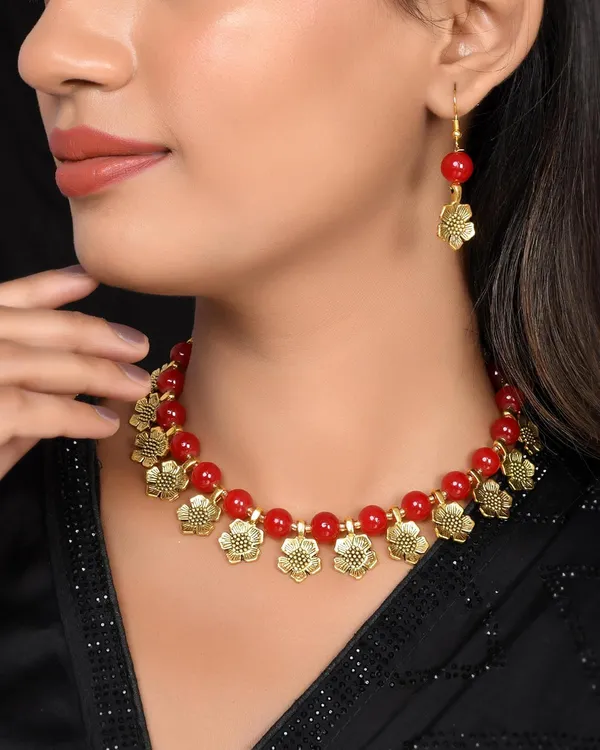 Gold_Shine_Beads_Ethnic_Gold_Flower_Necklace_With_Earring_Set_For_Women_|_Gemstone_Jewellery_Set_For_Women_And_Girls