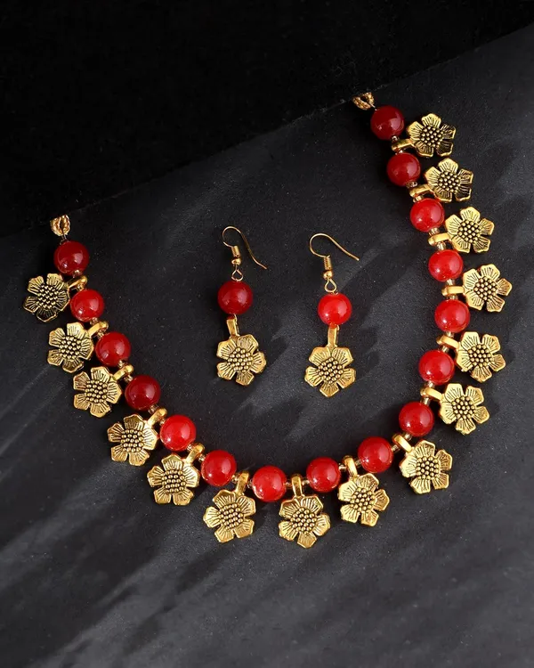 Gold_Shine_Beads_Ethnic_Gold_Flower_Necklace_With_Earring_Set_For_Women_|_Gemstone_Jewellery_Set_For_Women_And_Girls