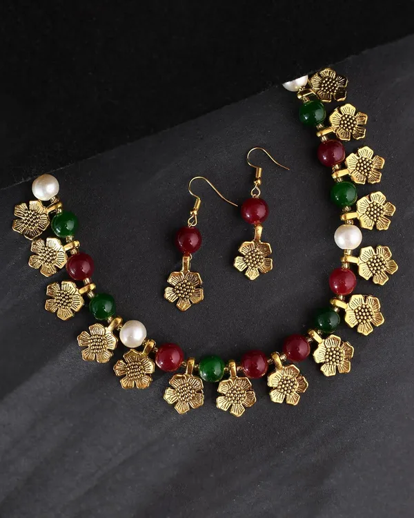 Gold_Shine_Beads_Ethnic_Gold_Flower_Necklace_With_Earring_Set_For_Women_|_Gemstone_Jewellery_Set_For_Women_And_Girls