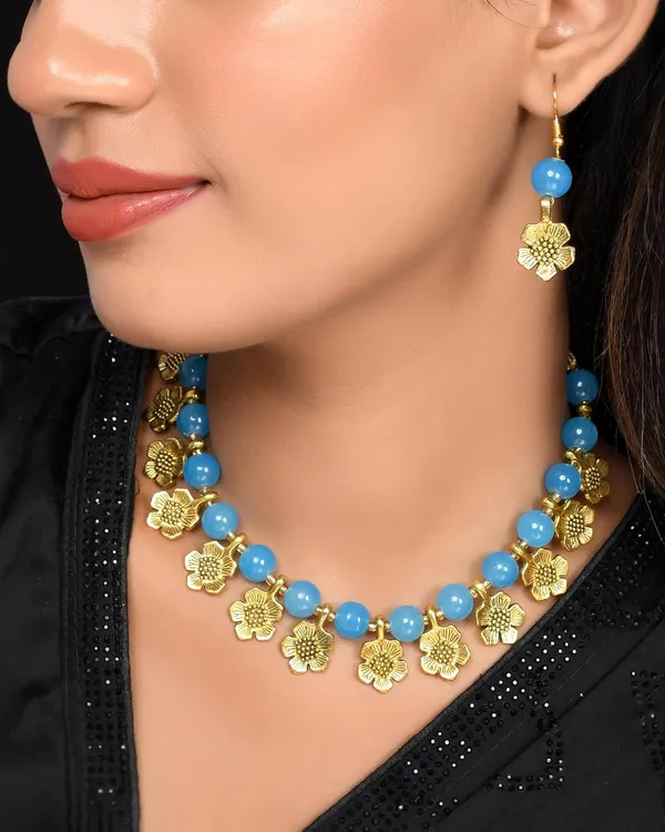 Gold_Shine_Beads_Ethnic_Gold_Flower_Necklace_With_Earring_Set_For_Women_|_Gemstone_Jewellery_Set_For_Women_And_Girls