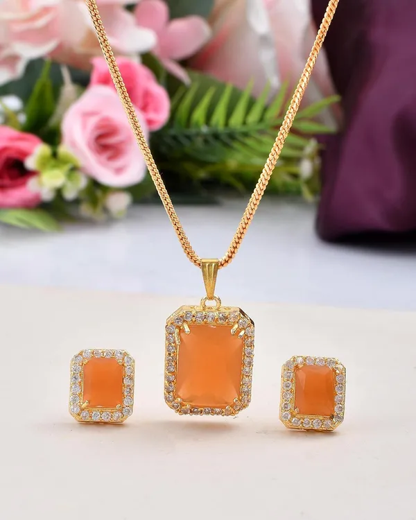 Orange_Sapphire_Sapphire_Gemstone_Ethnic_Pandent_With_Earring_Set_|_Stone_Jewellery_Set_For_Women_And_Girls