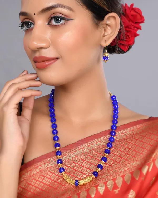 Blue_Sapphire_Shine_Round_Beads_Ethnic_Gold_Line_Necklace_With_Earring_Set_|_Gemstone_Jewellery_Set_For_Women_And_Girls