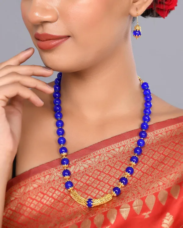 Blue_Sapphire_Shine_Round_Beads_Ethnic_Gold_Line_Necklace_With_Earring_Set_|_Gemstone_Jewellery_Set_For_Women_And_Girls