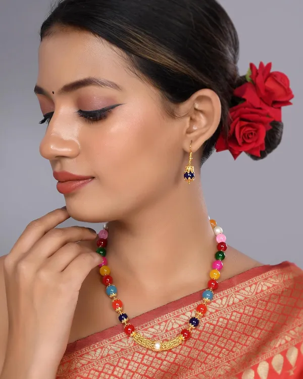 Gold_Shine_Round_Beads_Ethnic_Gold_Line_Necklace_With_Earring_Set_|_Gemstone_Jewellery_Set_For_Women_And_Girls