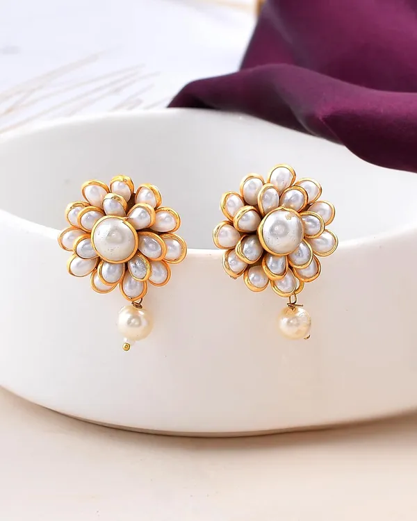 Gold_Plated_Flower_Design_Stud_Earring_For_Women_&_Girl_|_Light_Weight_Fashion_Jewelry