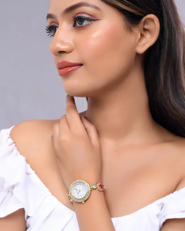 Gold_Wrist_Watch_For_Women_With_Gemstone_|_Stylish_Watch_With_Adjustable_Strip