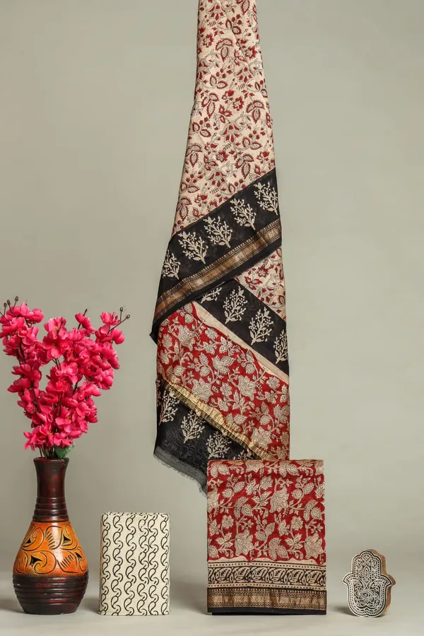 Unstitched_Red_and_Black_Block_printed_Maheshwari_Silk_three_piece_suit_set