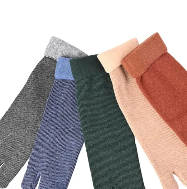 Pack_of_4_Poly_wool_Long_Full_Length_Winter_Warm_Socks_For_Women