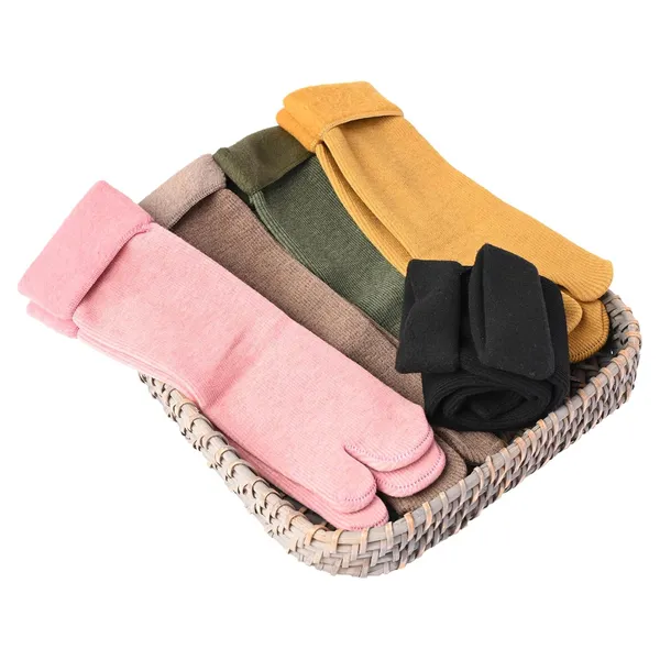 Pack_of_4_Poly_wool_Long_Full_Length_Winter_Warm_Socks_For_Women