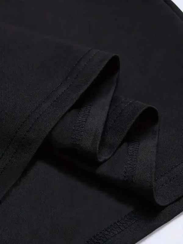 Black_Cotton_Regular_Fit_T_Shirt_For_Unisex