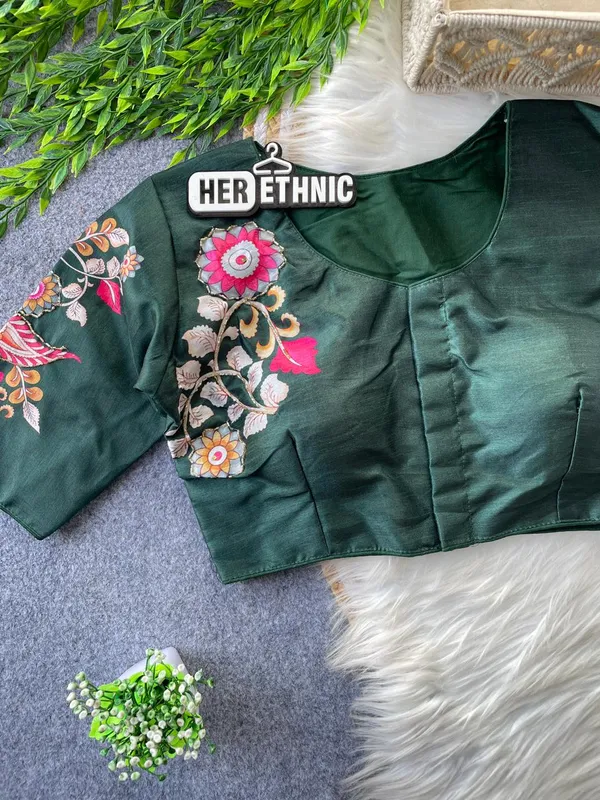 Boutique_Style_Printed_And_Handcrafted_Work_in_all_over_Front/Back_&_Sleeves_of_the_Blouse