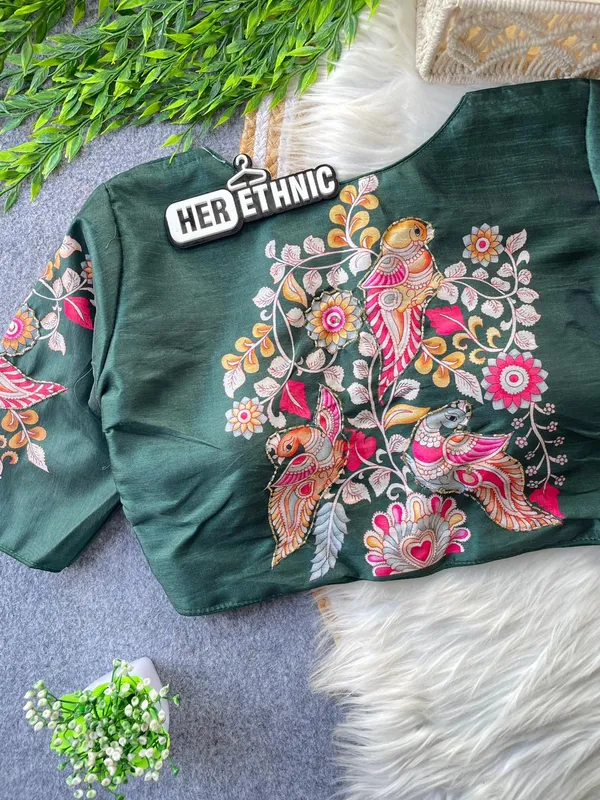 Boutique_Style_Printed_And_Handcrafted_Work_in_all_over_Front/Back_&_Sleeves_of_the_Blouse