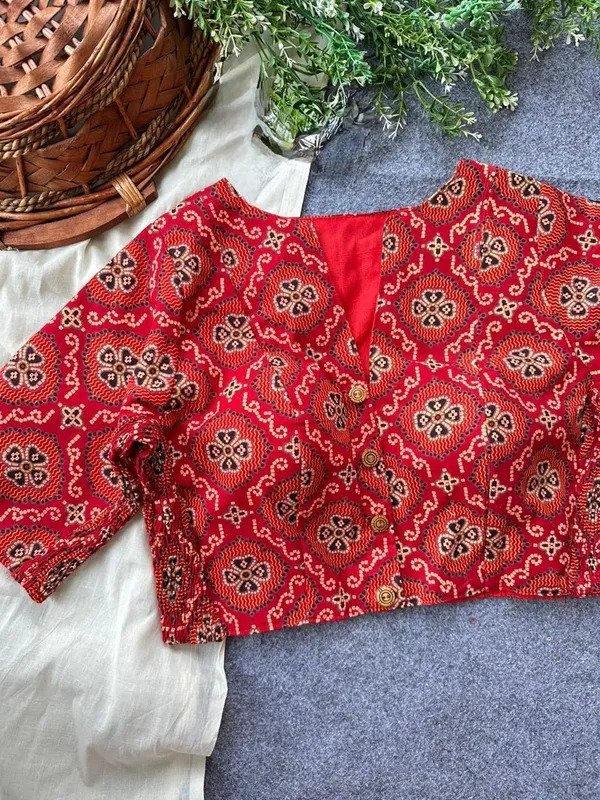 The_intricate_Ajrakh-style_print_paired_with_the_wood-finish_buttons