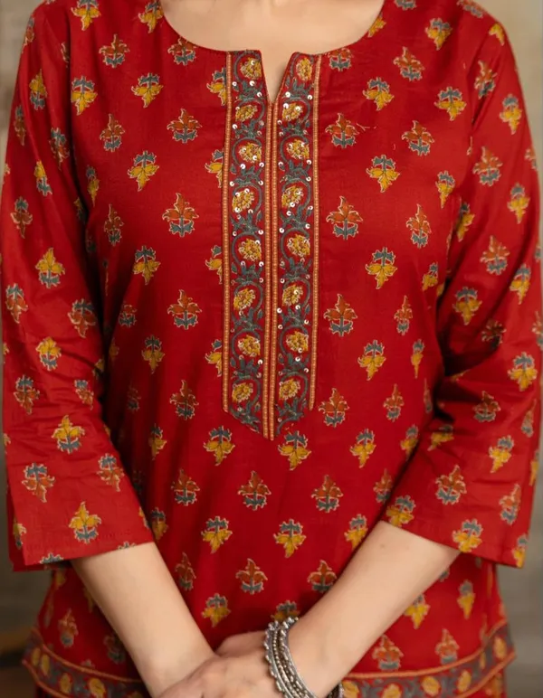 Navratri_Special_Red_Gopi_Dress