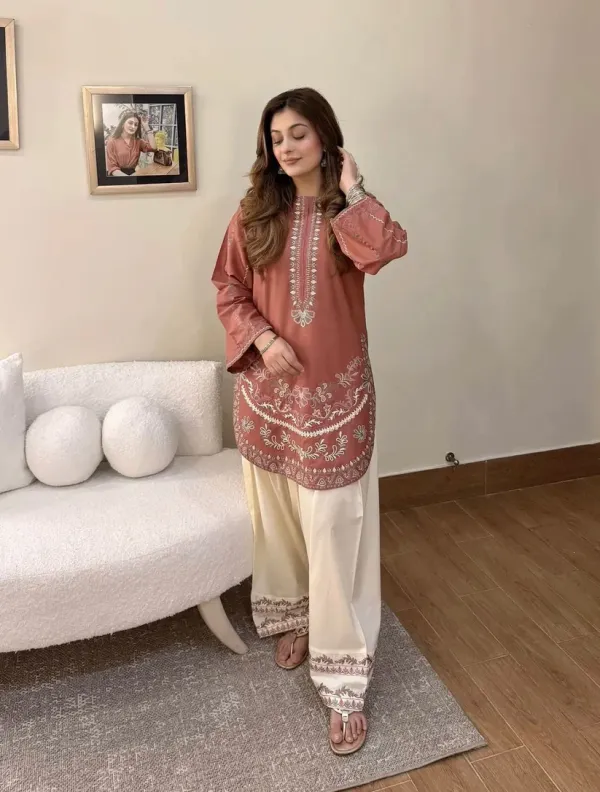 Sadaf's_heavy_embroidered_Kurta_Set