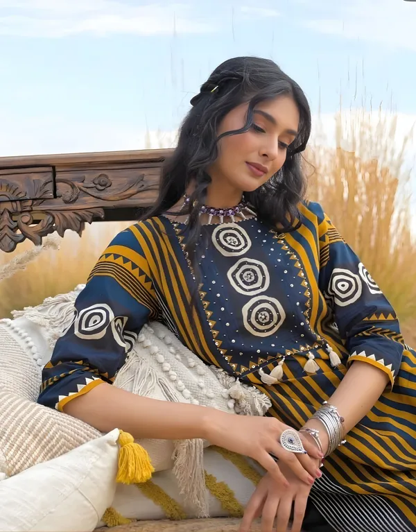 Nusrat_Yellow_Kutch_Blockprint_Kurta_Set