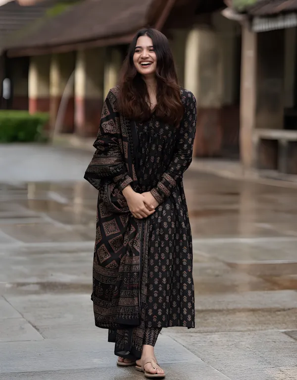 Black_Anarkali_Style_Ajrakh_Printed_V-_Neck_Cotton_Kurti_Pant_with_Dupatta_(Set_of_3)