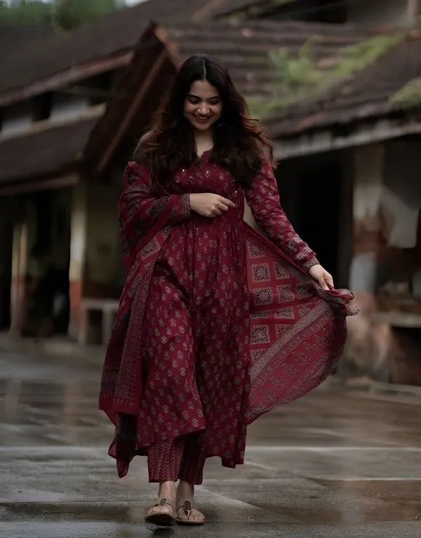 Royal_Maroon_Anarkali_Style_Ajrakh_Printed_V-_Neck_Cotton_Kurti_Pant_with_Dupatta_(Set_of_3)