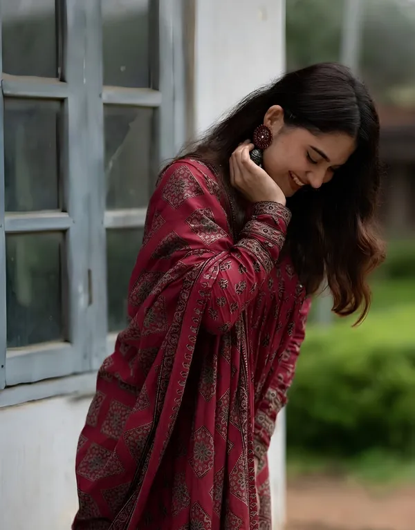 Royal_Maroon_Anarkali_Style_Ajrakh_Printed_V-_Neck_Cotton_Kurti_Pant_with_Dupatta_(Set_of_3)