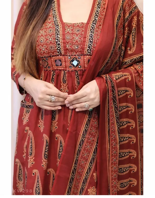 The_Ajrak_Print_Luxe_Kurti_Set