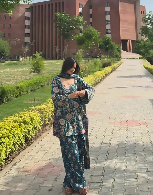 Women’s_Trendy_Printed_3_Pc_Kurta_Pant_Set