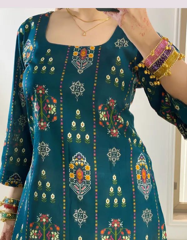 Women’s_Premium_Blue_Printed_2_Pc_Kurta_&_Palazzo_Set