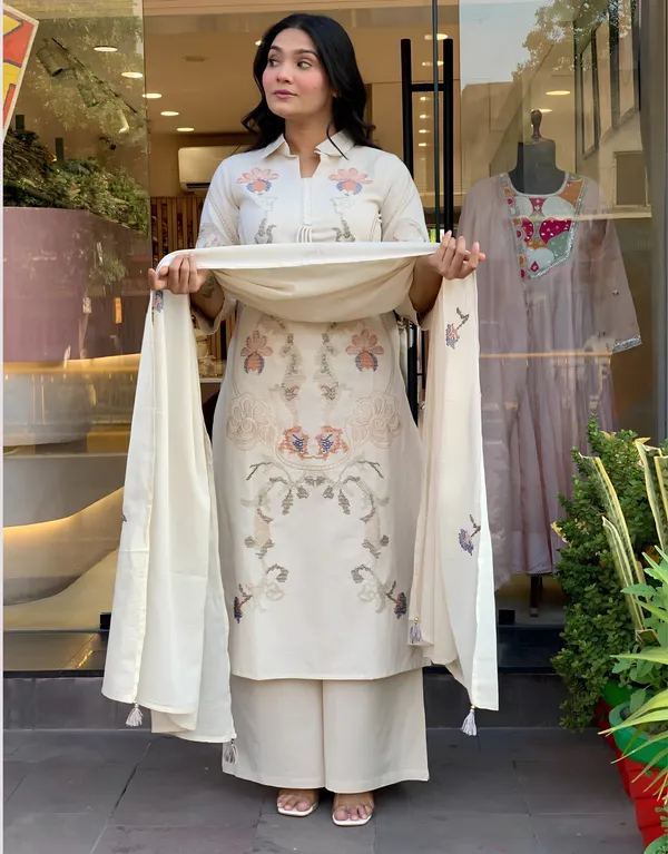 Cross_Stitched_luxe_embroidered_Kurta_set