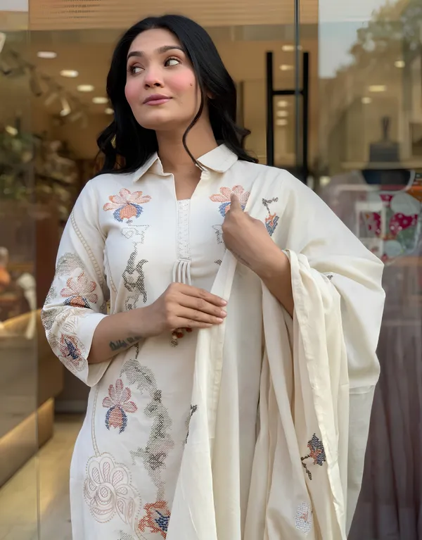 Cross_Stitched_luxe_embroidered_Kurta_set