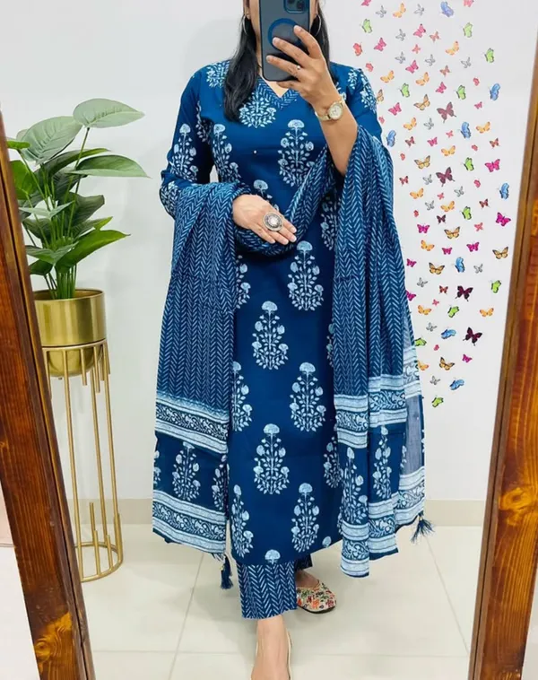 Blue_Mughal_Printed_cotton_kurta_set