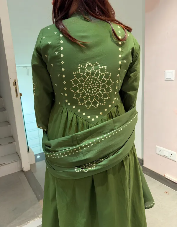 Designer_Olive_Green_Bandhani_Aline_Kurti_Set