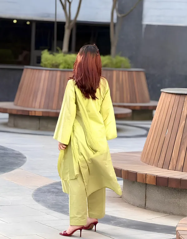 Women’s_Premium_Solid_Olive_Green_3_Pc_Kurta_Pant_&_Dupatta_Set