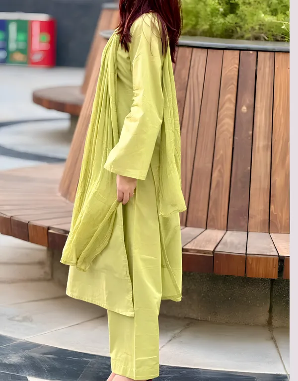 Women’s_Premium_Solid_Olive_Green_3_Pc_Kurta_Pant_&_Dupatta_Set