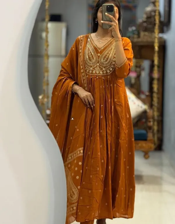 Umed's_Festive_Polka_Aline_kurta_Set