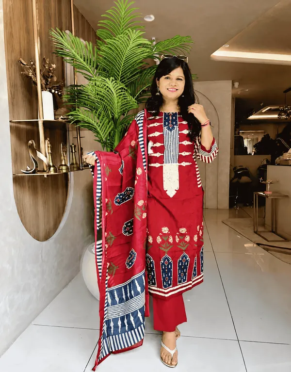Noor_Maroon_Printed_Kurta_With_Straight_Pant_&_Dupatta_Set