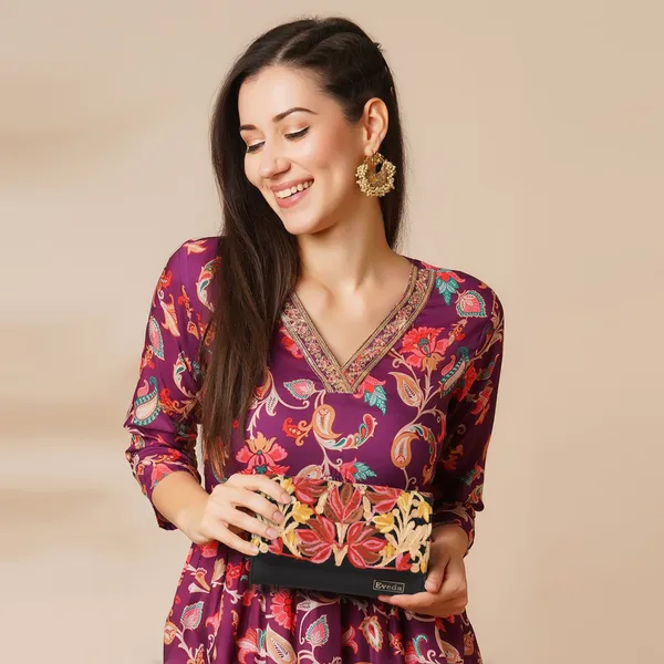 EVEDA_Women_Stylish_Embrodeiry_Clutch