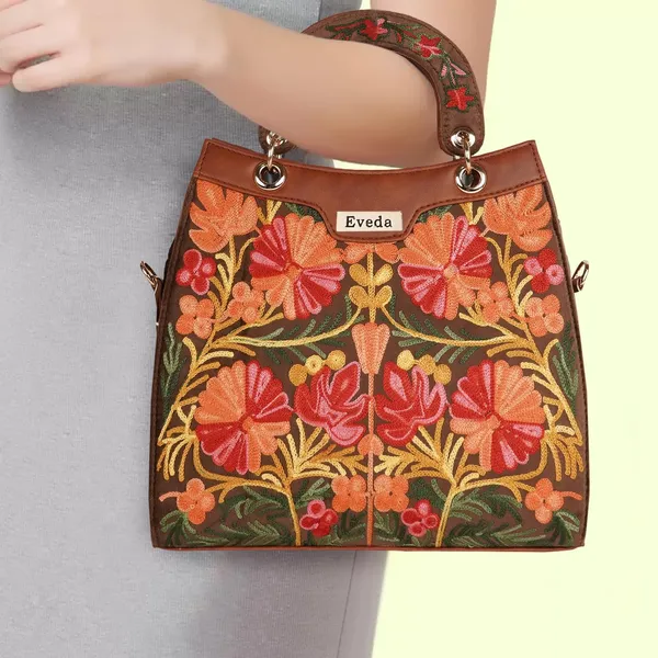 Tan___Leather_Gorgeous_Embrodeiry_Stylish_Design_Hobo_Handbag_For_Women