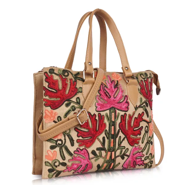 Floral_Embroidered_Shoulder_Bag