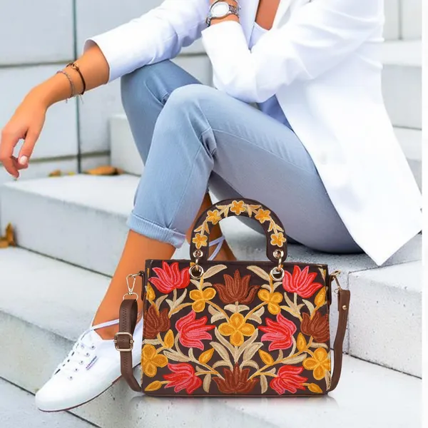Brown_Leather_Gorgeous_Embroidery_Stylish_Design_Shoulder_Crossbody_Hobo_Handbag_For_Women