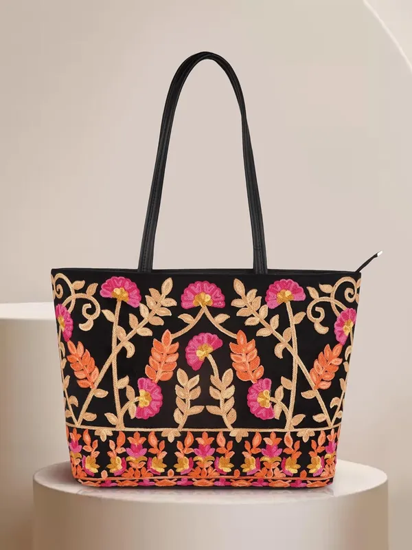 Black_Leather_Gorgeous_Embrodeiry_Stylish_Design_Tote_Hobo_Handbag_For_Women