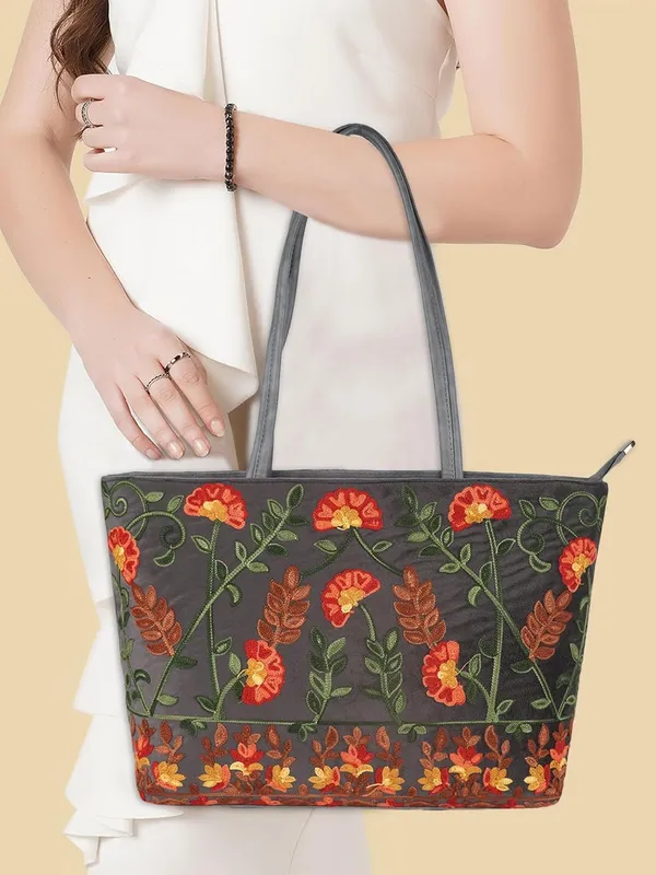 Grey_Leather_Gorgeous_Embrodeiry_Stylish_Design_Tote_Hobo_Handbag_For_Women
