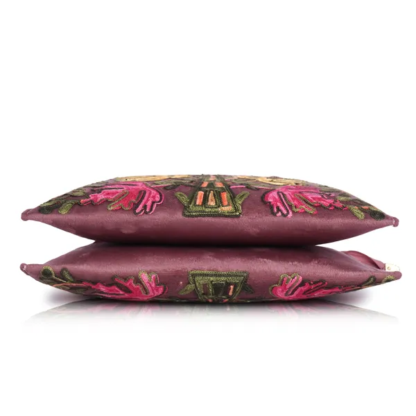Floral_Embroidered_Shoulder_Bag
